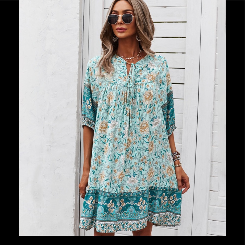 BOHO BABY DOLL FLORAL DRESS ๐ - Picture 1 of 6